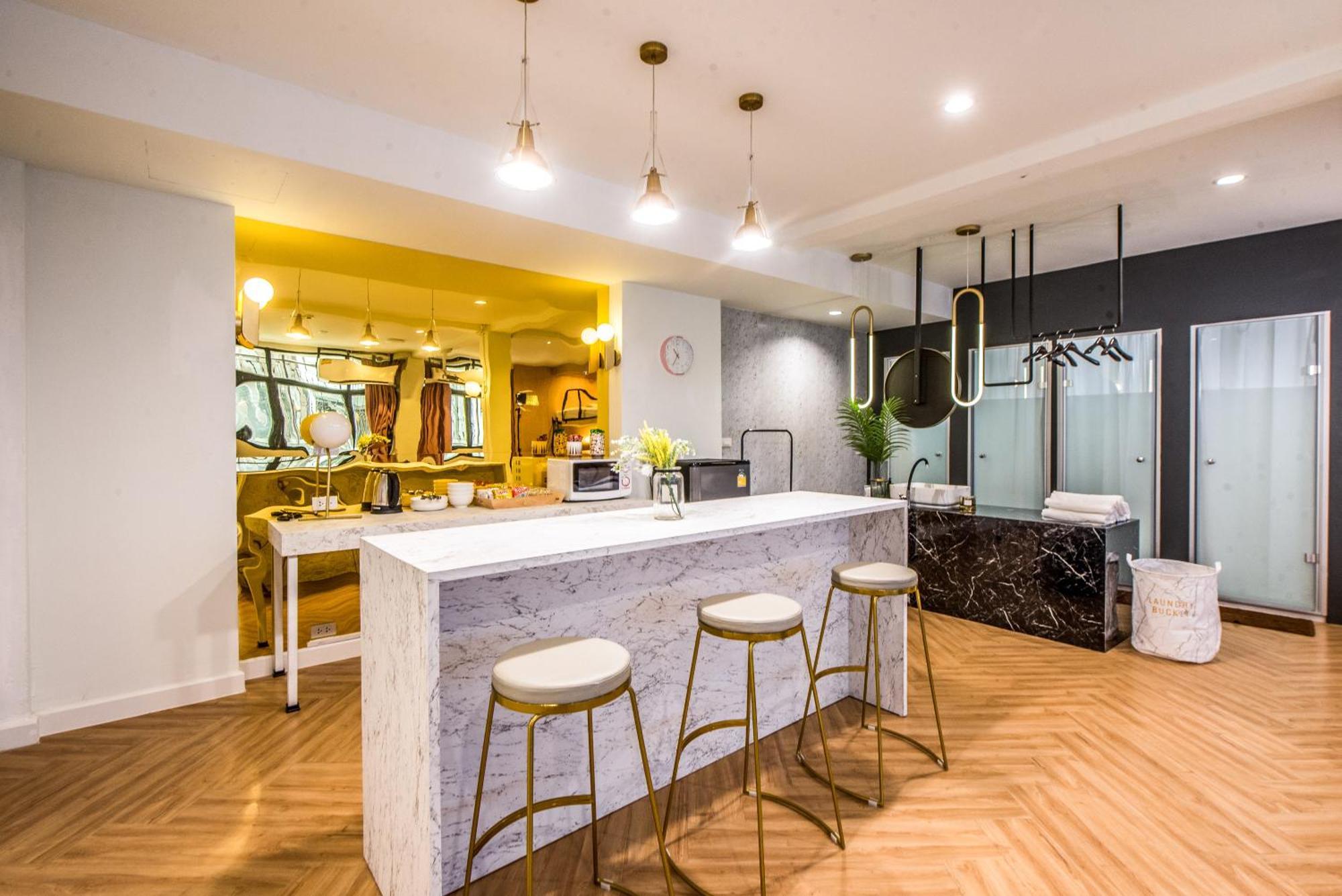 Theme Boutique Hotel Bangkok Makkasan Room photo
