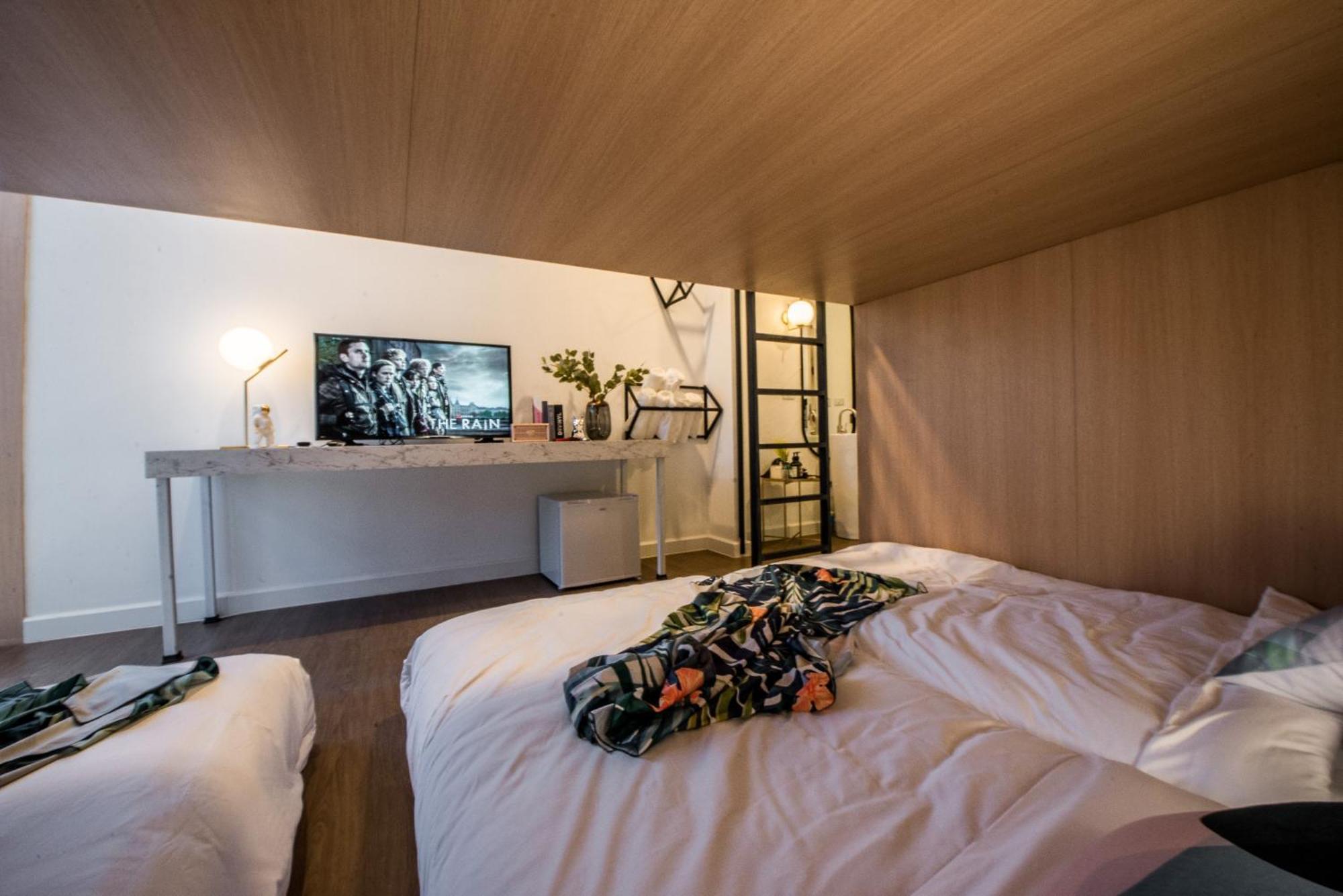 Theme Boutique Hotel Bangkok Makkasan Room photo