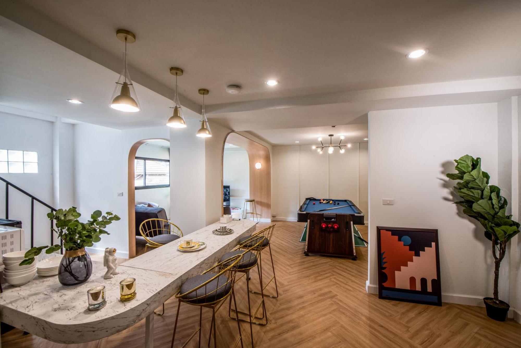 Theme Boutique Hotel Bangkok Makkasan Room photo