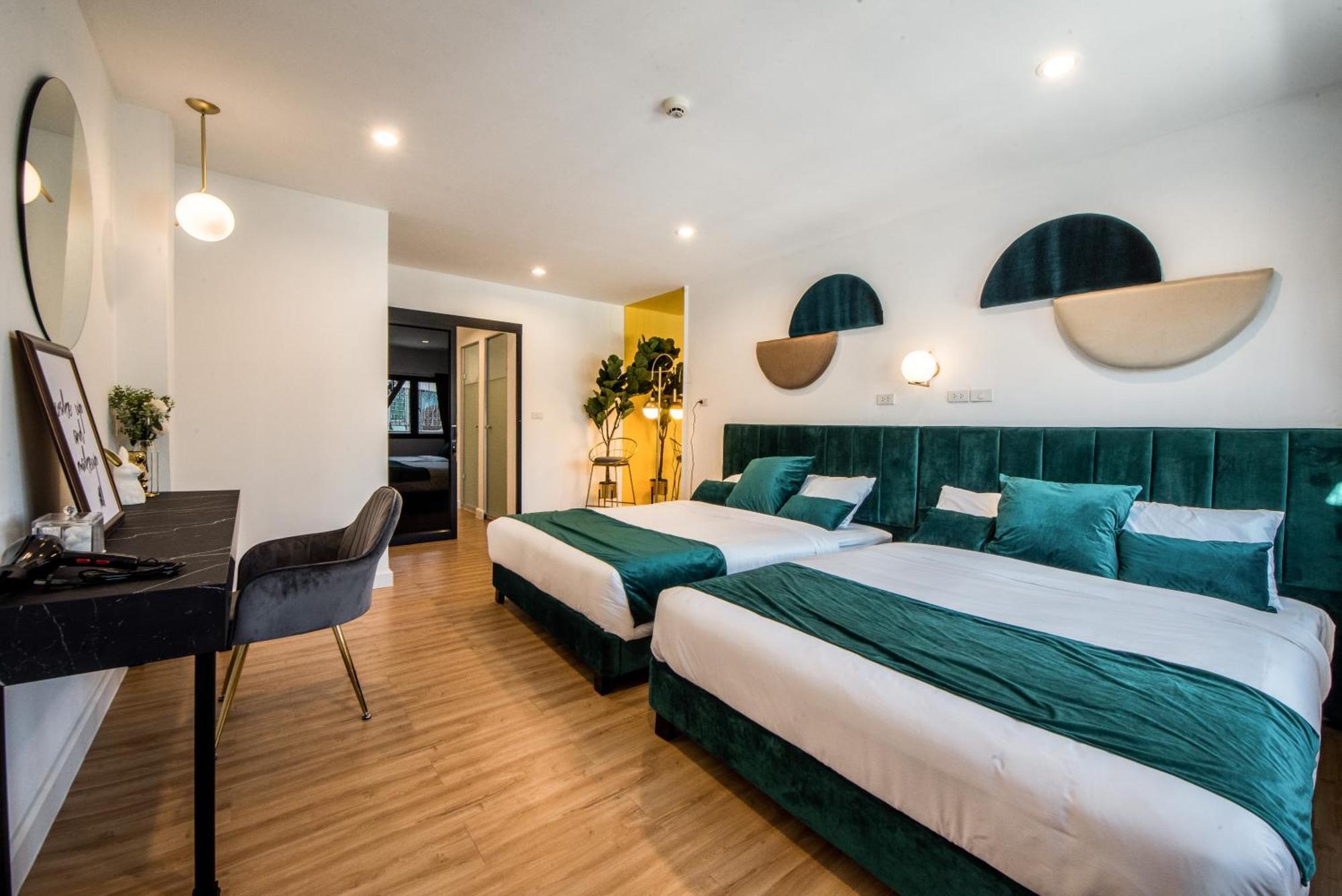 Theme Boutique Hotel Bangkok Makkasan Room photo
