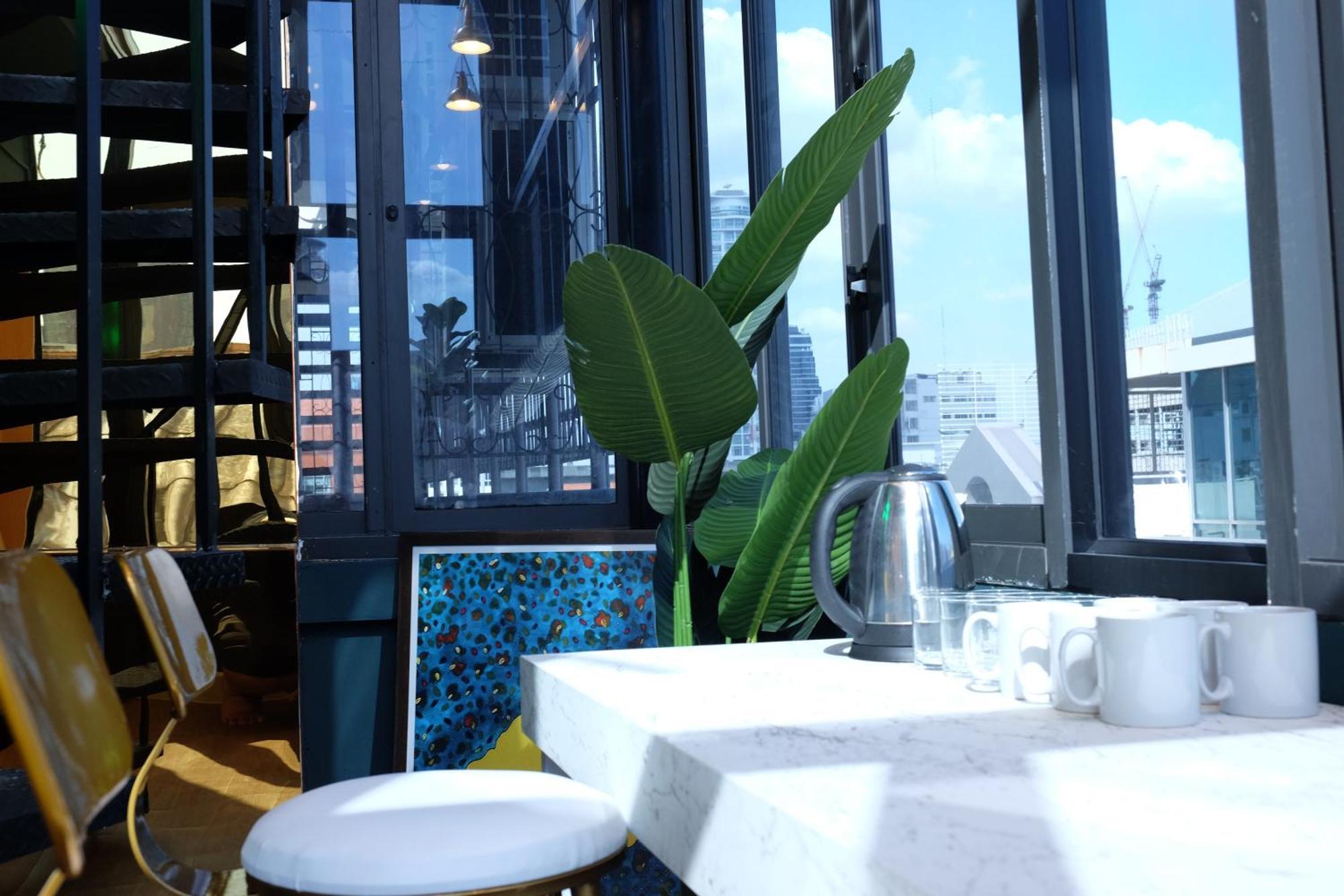 Theme Boutique Hotel Bangkok Makkasan Room photo