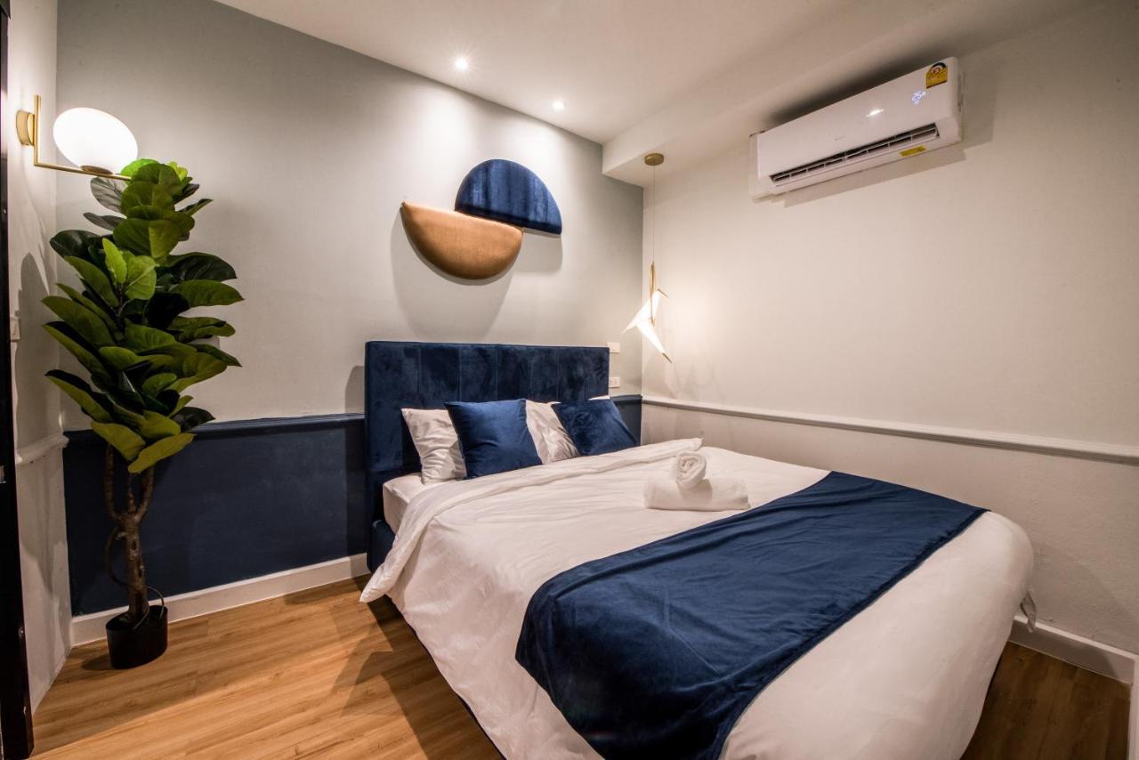 Theme Boutique Hotel Bangkok Makkasan Exterior photo