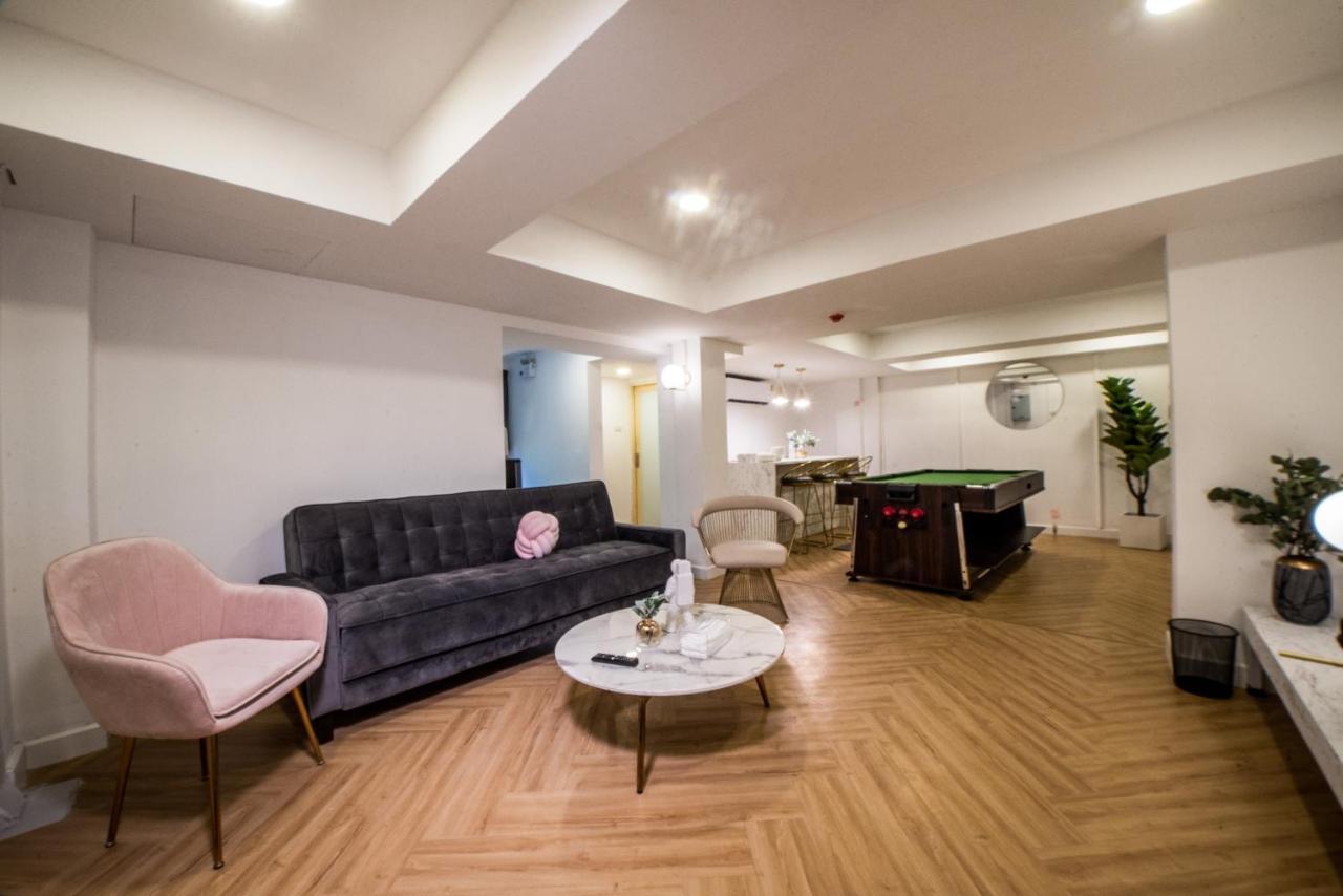 Theme Boutique Hotel Bangkok Makkasan Room photo